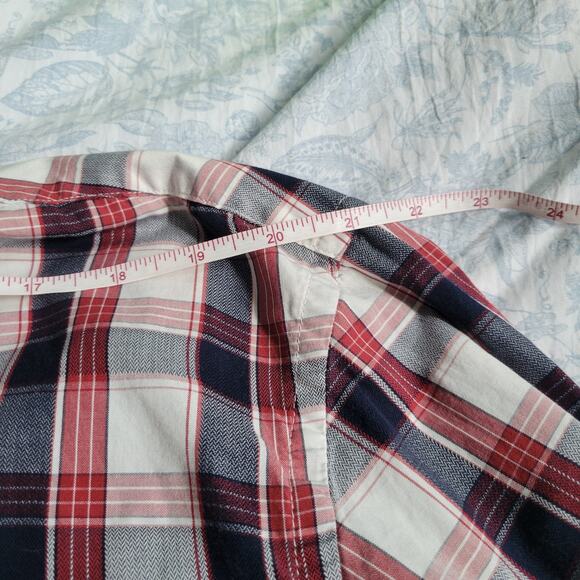 Tommy Hilfiger Men’s XL Red White Navy Striped Button Down Shirt Excellent - Picture 9 of 11